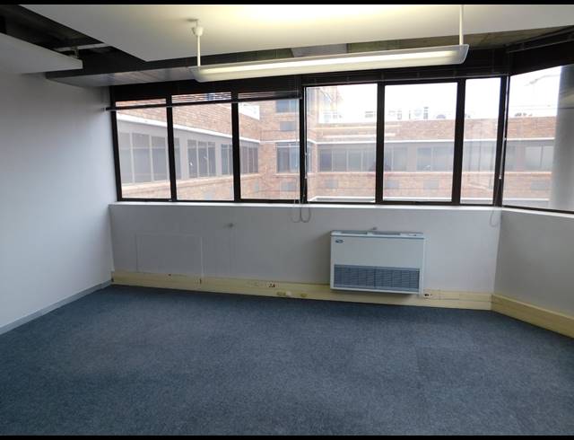 500M² OFFICE TO LET IN FERNDALE